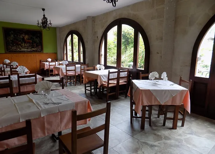 La Cena Πανσιόν Novales